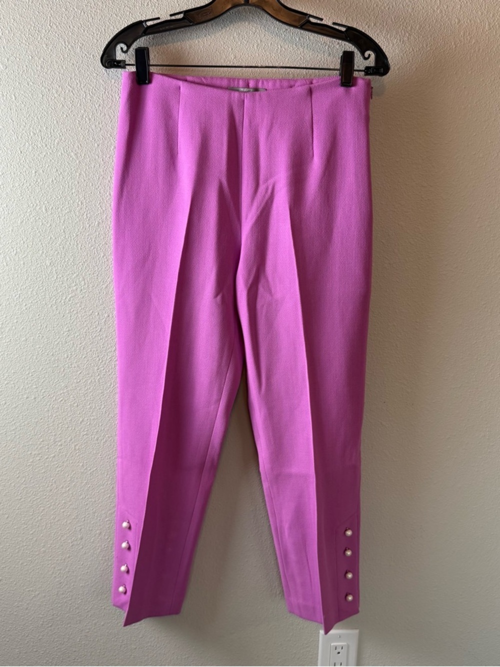 Lela Rose Cropped Stretch-Crepe Pants Pink Pearl-Button Trousers - Picture 3 of 13